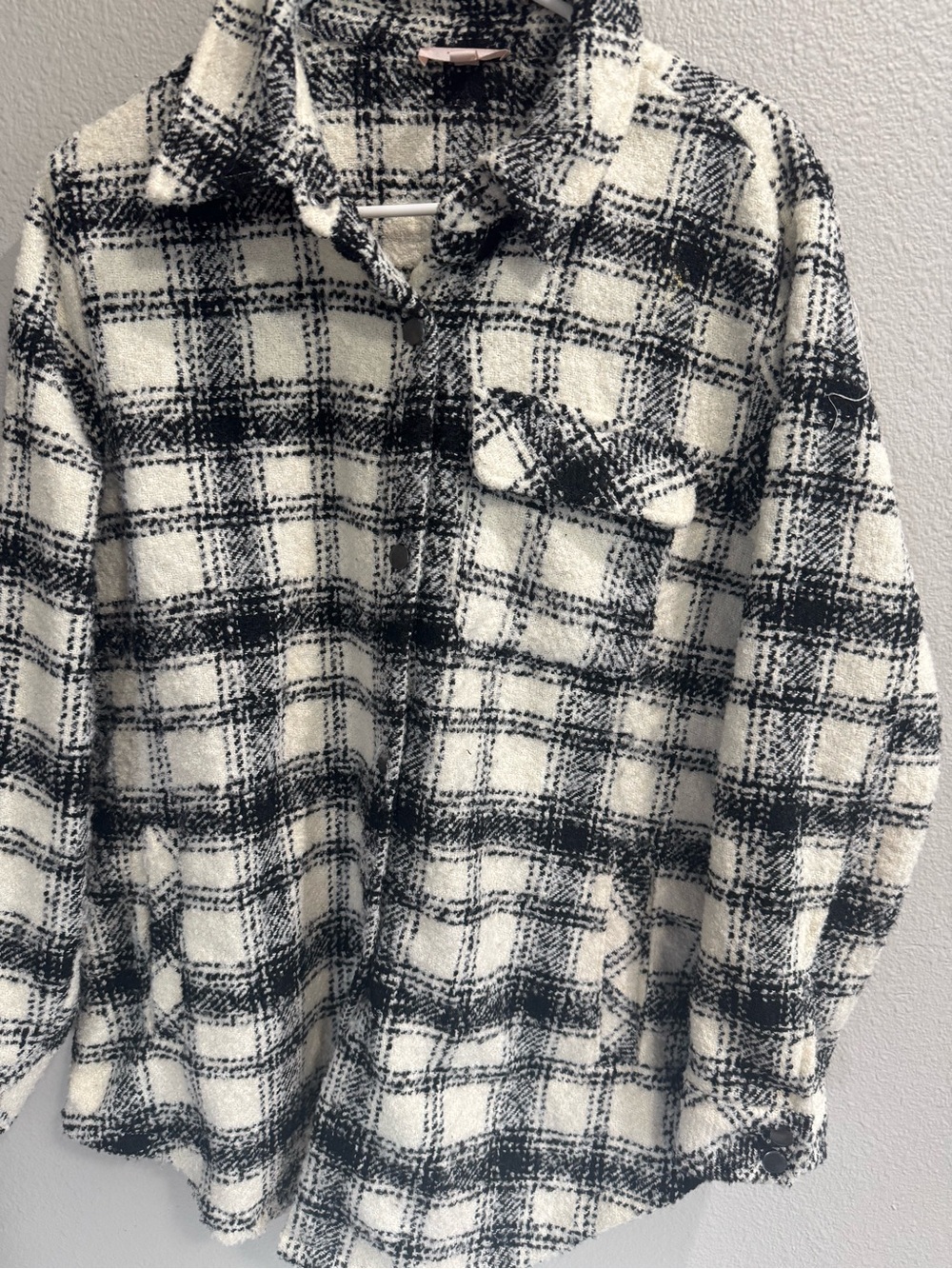 Como Vintage Long Sleeve black/white Plaid Shacket -Medium
